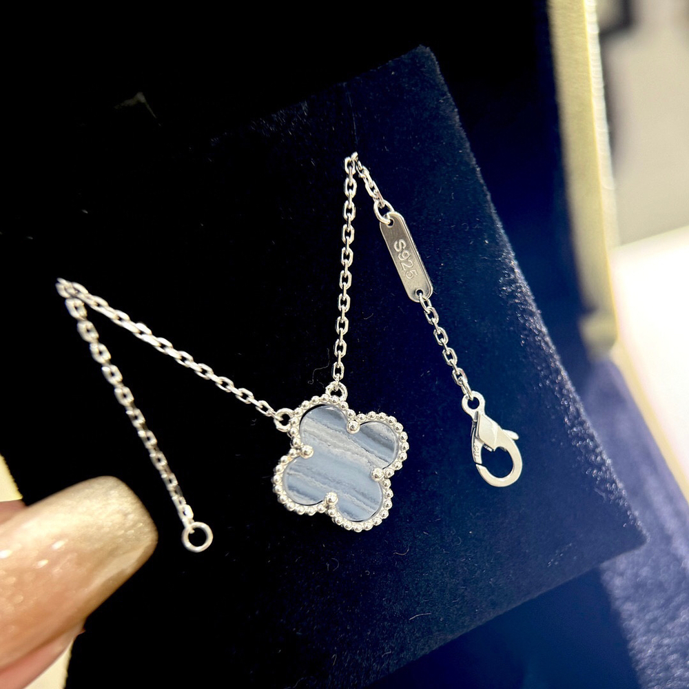 Van Cleef & Arpels Necklacet
